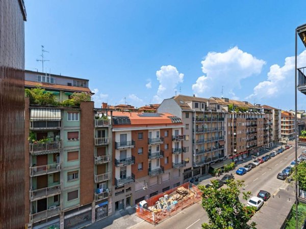 appartamento in vendita a Milano in zona Città Studi