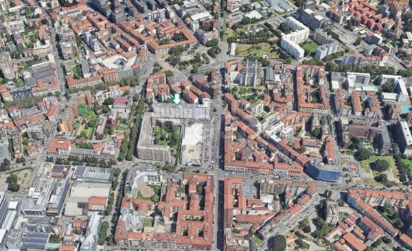 locale di sgombero in vendita a Milano in zona Piazzale Lodi