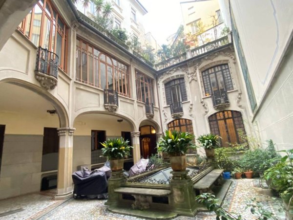 appartamento in vendita a Milano in zona Cadorna