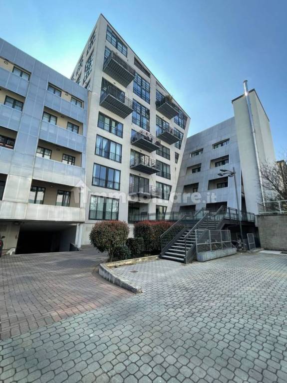 appartamento in vendita a Milano in zona Corvetto