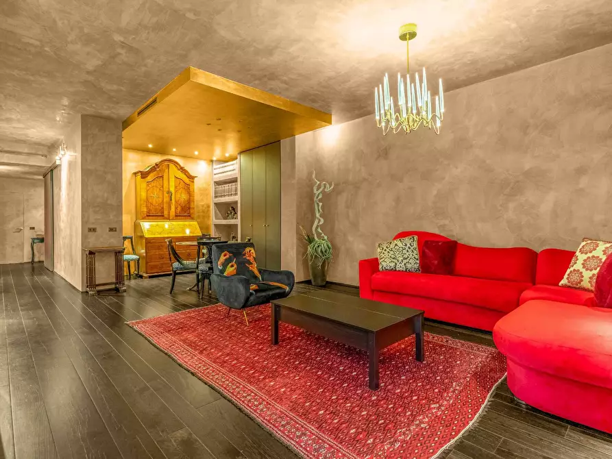 appartamento in vendita a Milano in zona XXII Marzo