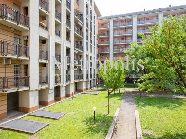appartamento in vendita a Milano in zona Rogoredo