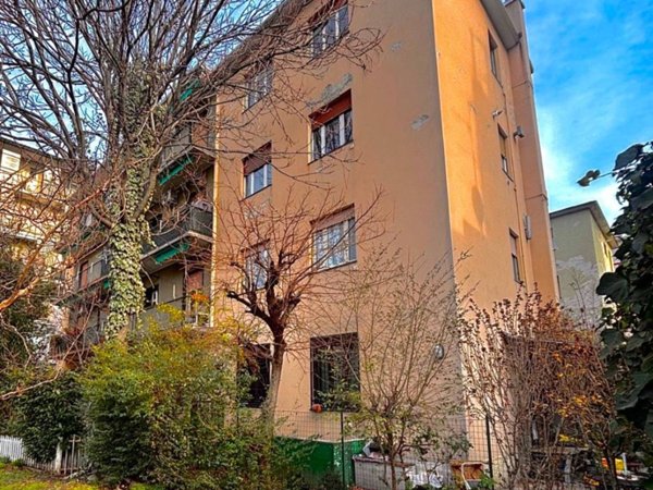 appartamento in vendita a Milano in zona Lambrate