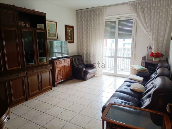 appartamento in vendita a Milano in zona Baggio