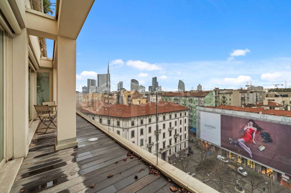 appartamento in vendita a Milano in zona Porta Garibaldi