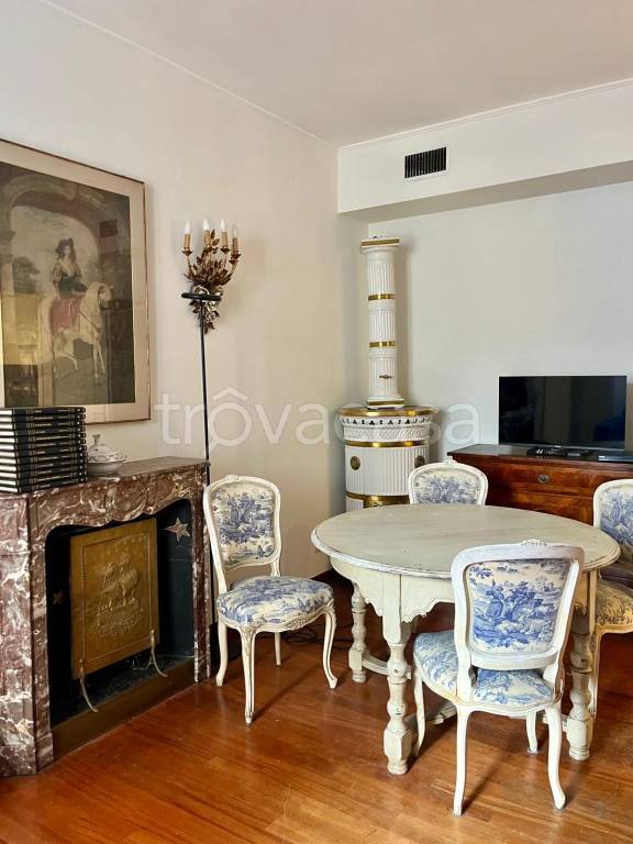 appartamento in vendita a Milano in zona Sempione