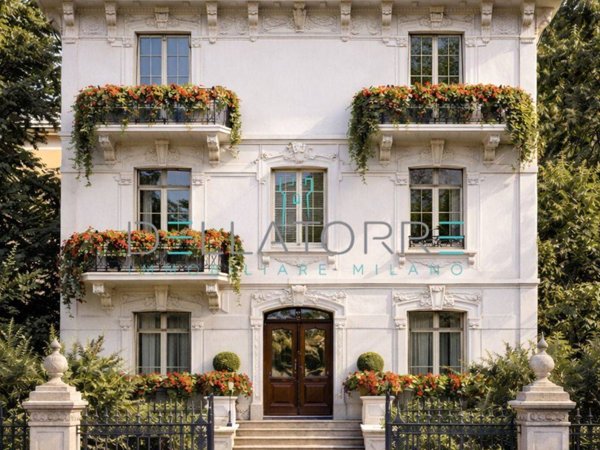 casa indipendente in vendita a Milano