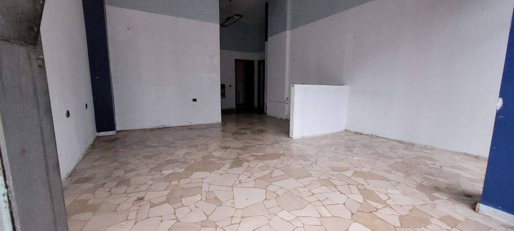 negozio in vendita a Milano