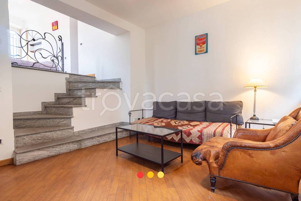 appartamento in vendita a Milano in zona Porta Ticinese