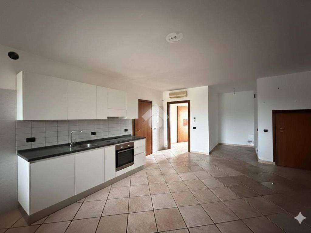 appartamento in vendita a Milano in zona Famagosta