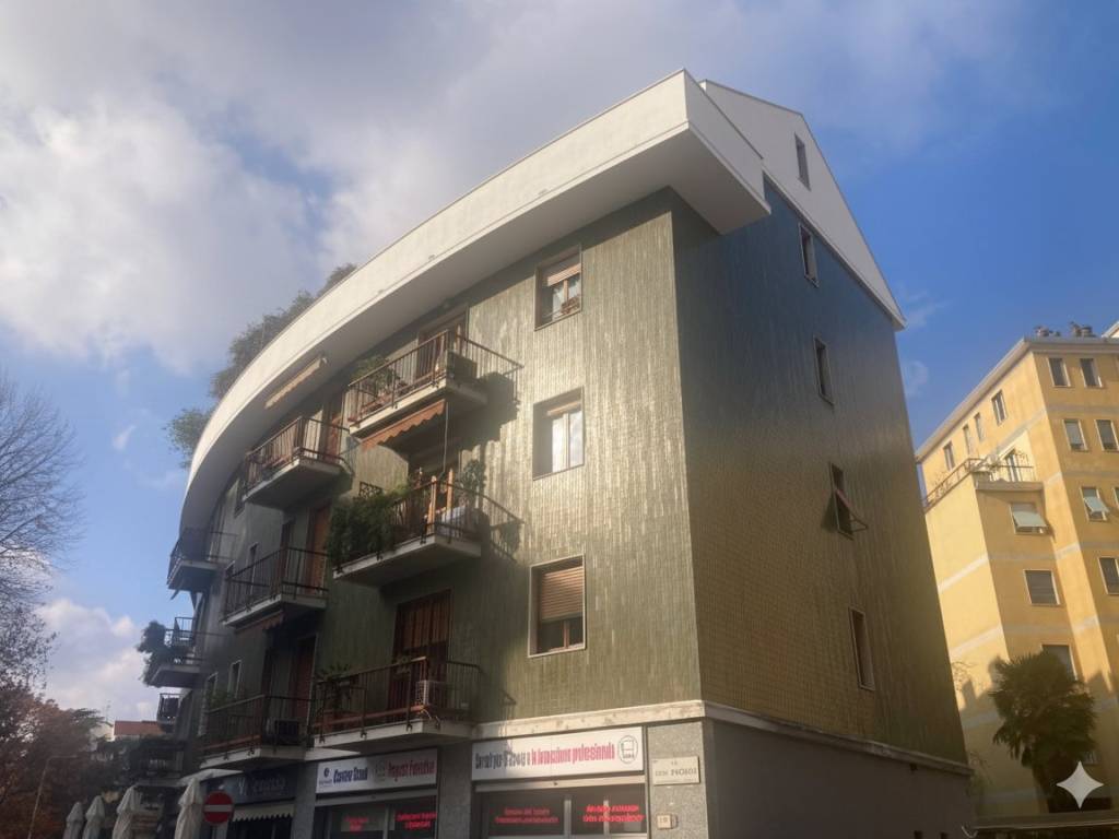 appartamento in vendita a Milano in zona Lambrate