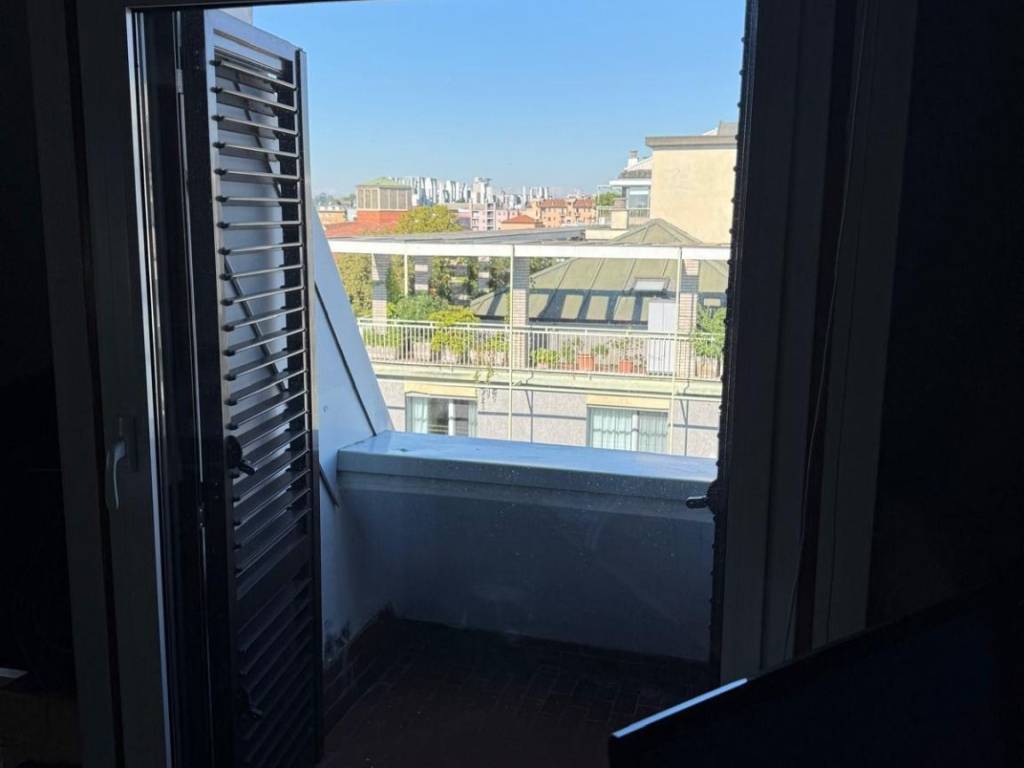 appartamento in vendita a Milano in zona Sempione