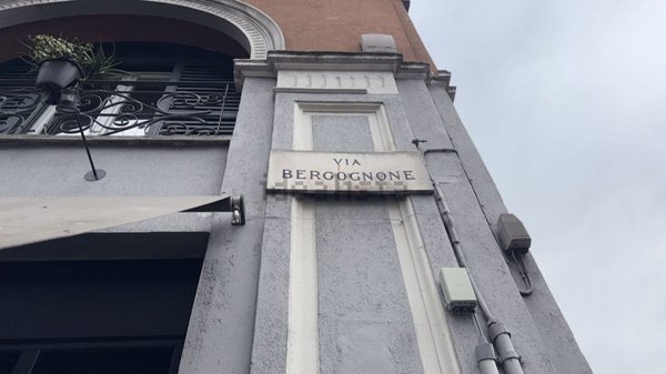 appartamento in vendita a Milano in zona Solari