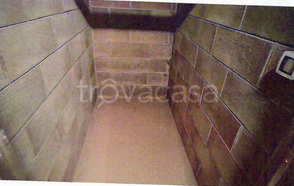 locale commerciale in vendita a Milano in zona Dergano