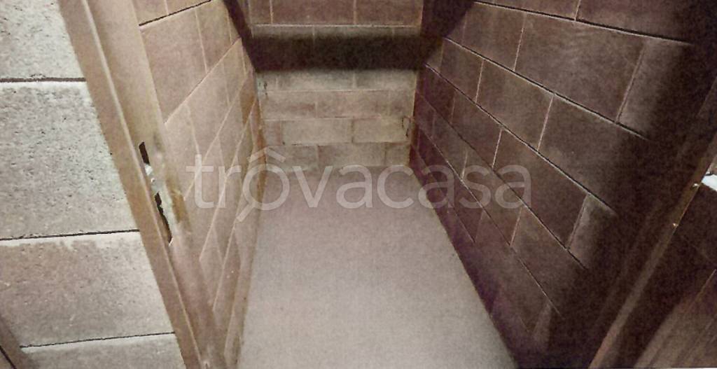 locale commerciale in vendita a Milano in zona Dergano