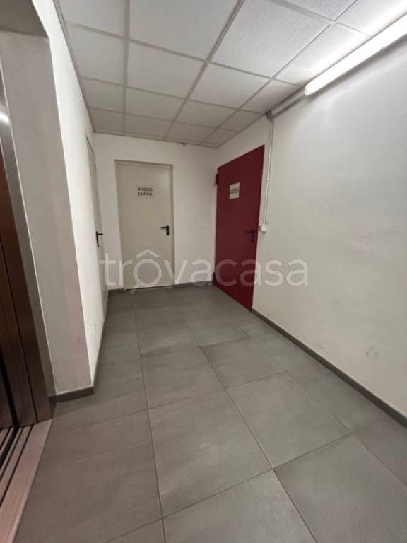 locale commerciale in vendita a Milano in zona Dergano