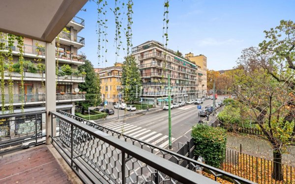 appartamento in vendita a Milano in zona Calvairate