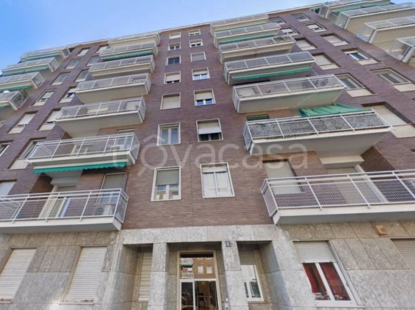 appartamento in vendita a Milano in zona Prato Centenaro