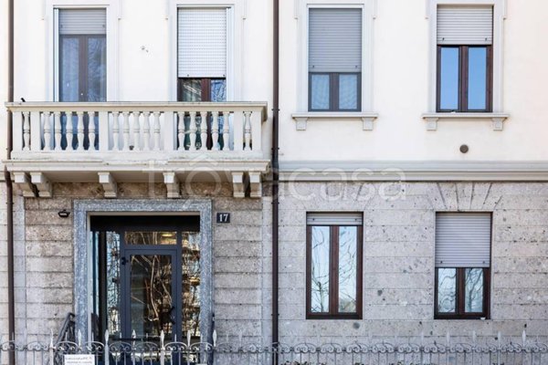 appartamento in vendita a Milano in zona Corvetto
