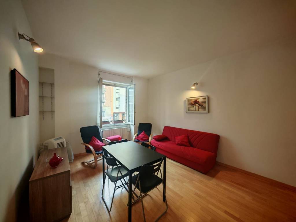 appartamento in vendita a Milano in zona Isola