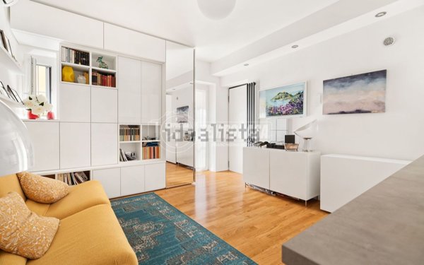 appartamento in vendita a Milano in zona XXII Marzo