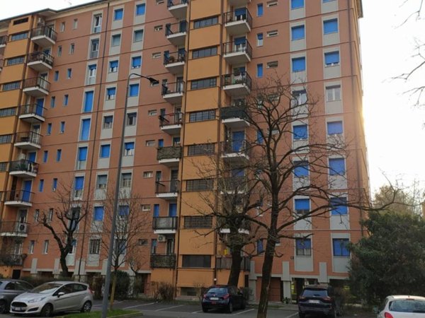 appartamento in vendita a Milano in zona Ronchetto sul Naviglio