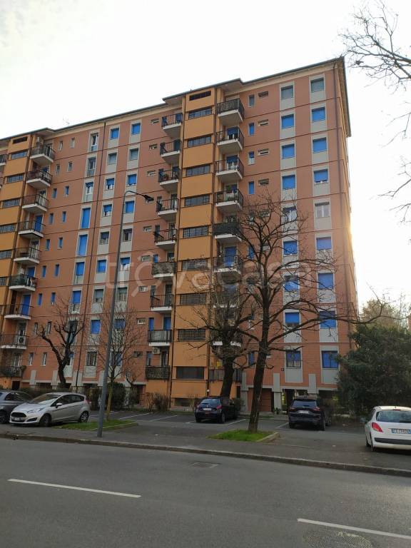 appartamento in vendita a Milano in zona Ronchetto sul Naviglio