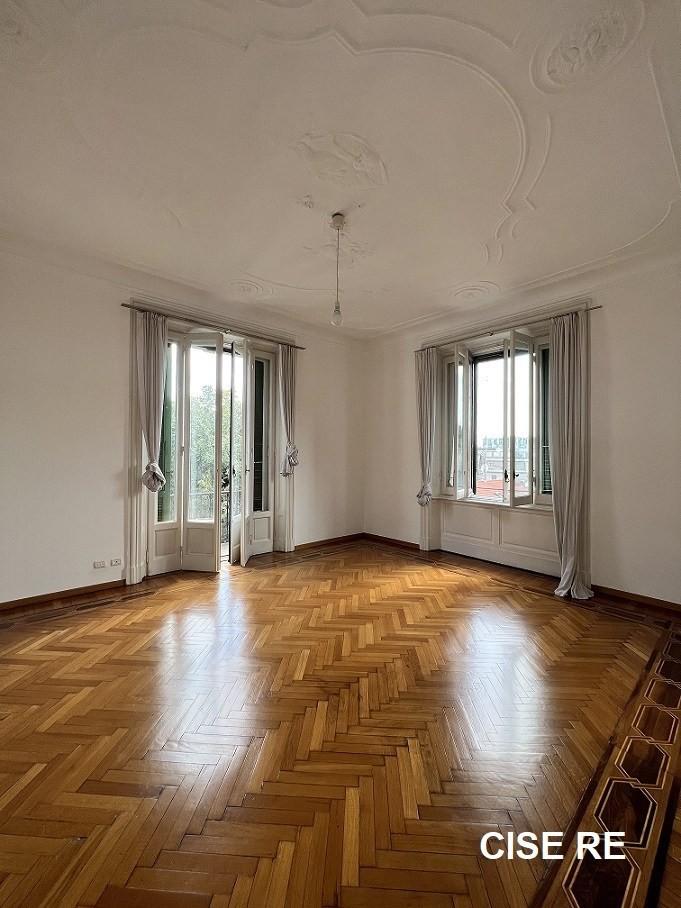 appartamento in vendita a Milano in zona Porta Magenta