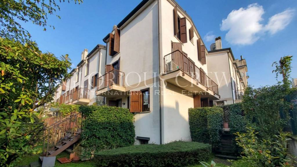 casa indipendente in vendita a Milano in zona Centro Storico