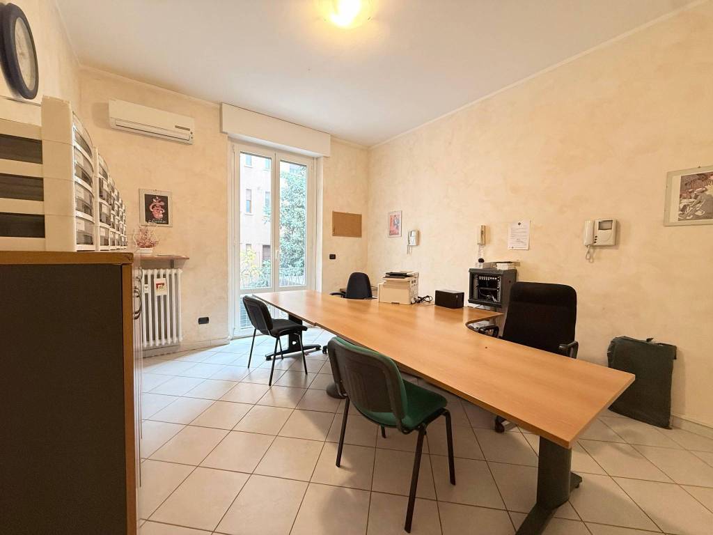 appartamento in vendita a Milano in zona Città Studi