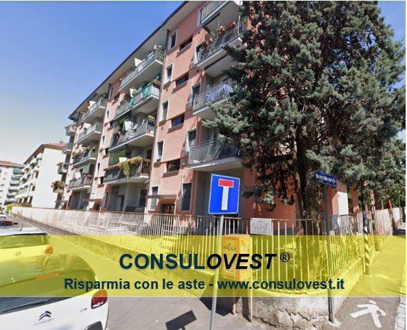 appartamento in vendita a Milano in zona Crescenzago