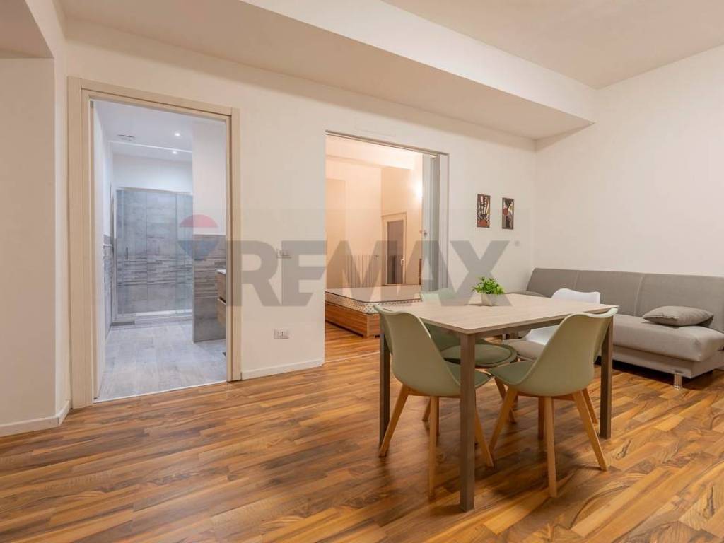 appartamento in vendita a Milano in zona Bocconi