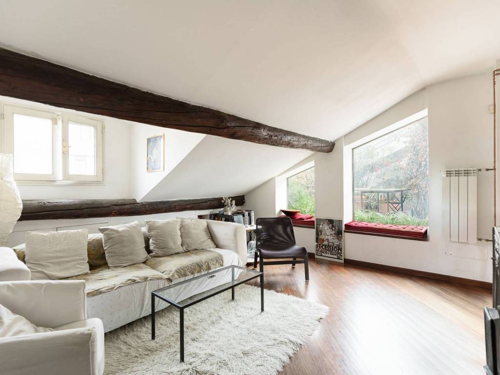 appartamento in vendita a Milano in zona Porta Venezia