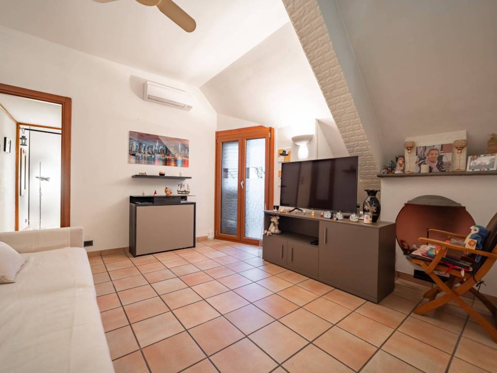 appartamento in vendita a Milano in zona Bovisa