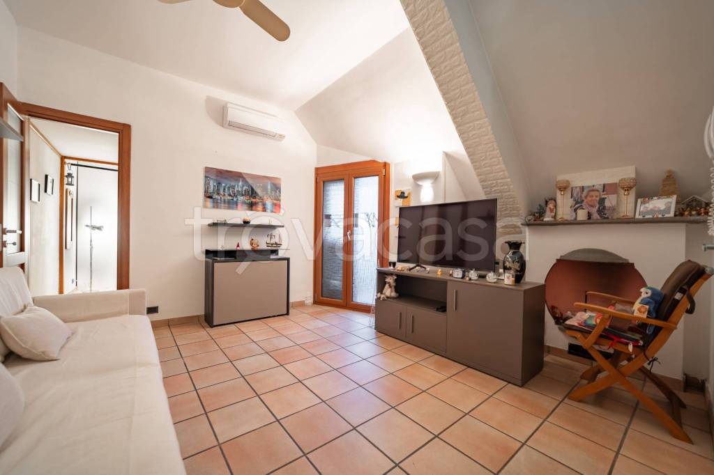 appartamento in vendita a Milano in zona Affori