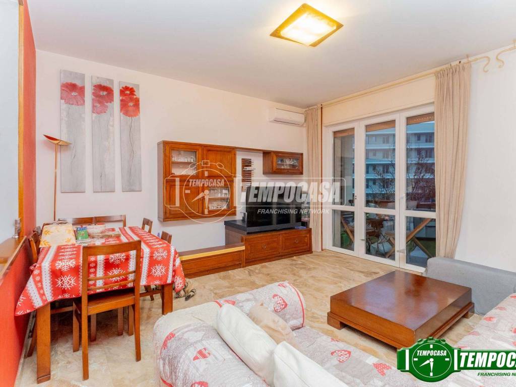 appartamento in vendita a Milano in zona Trenno