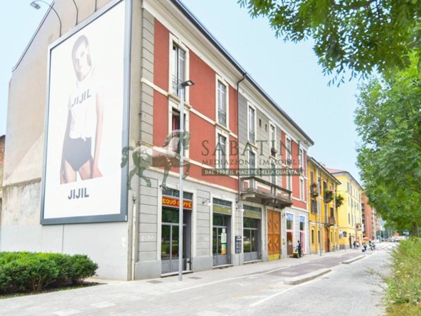 appartamento in vendita a Milano in zona Isola