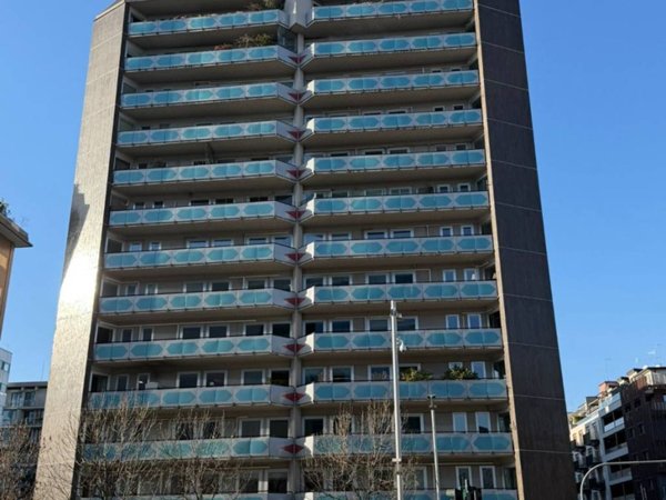 appartamento in vendita a Milano in zona Isola