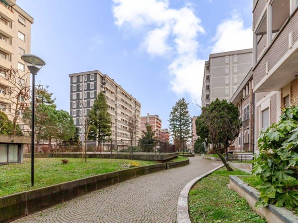 appartamento in vendita a Milano in zona Vigentino