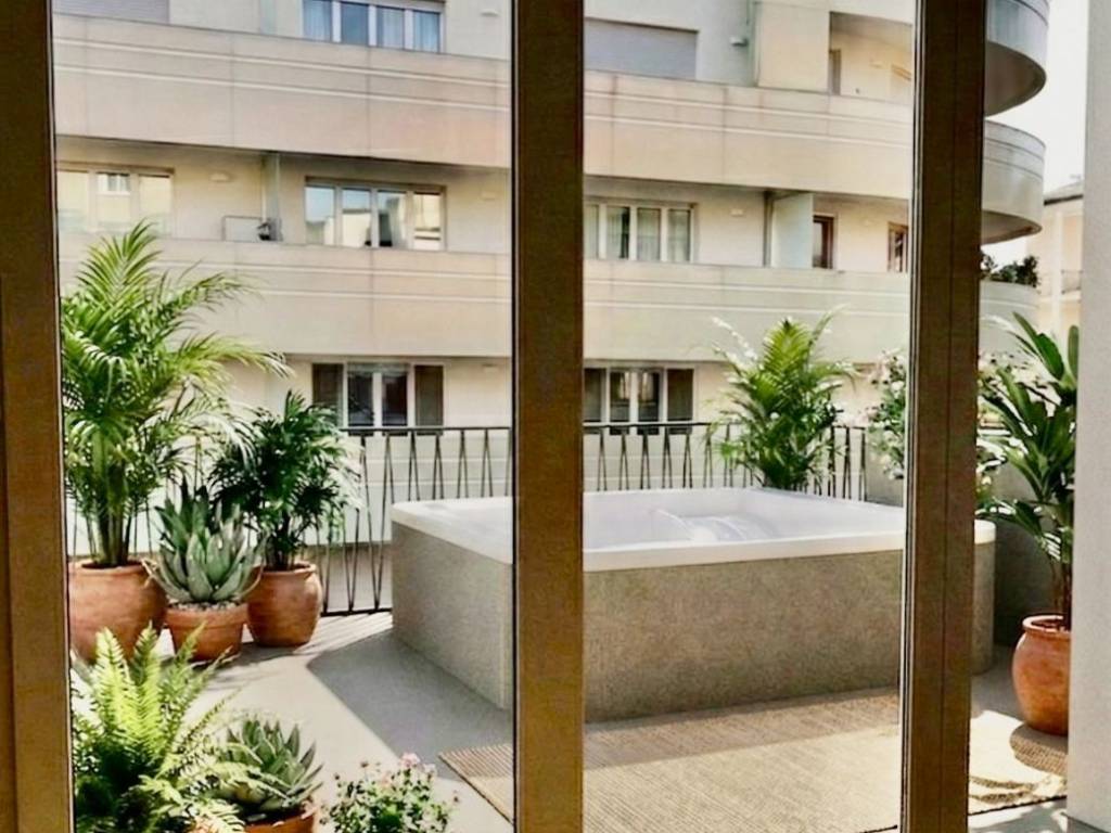 appartamento in vendita a Milano in zona Solari