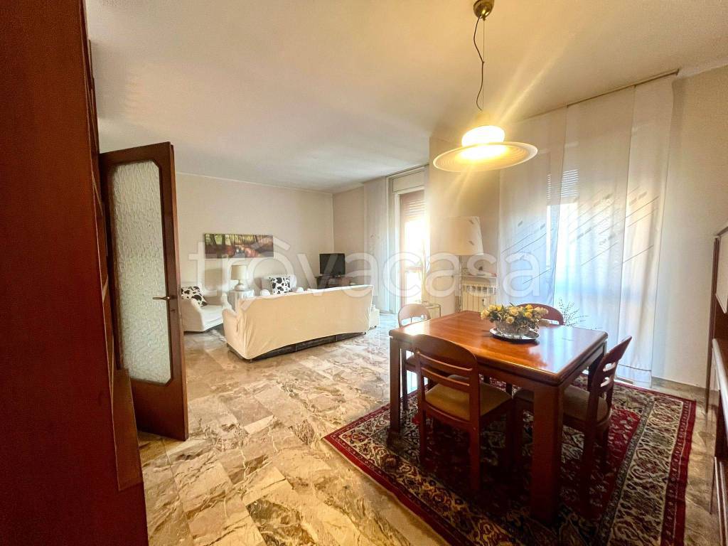 appartamento in vendita a Milano in zona Forlanini