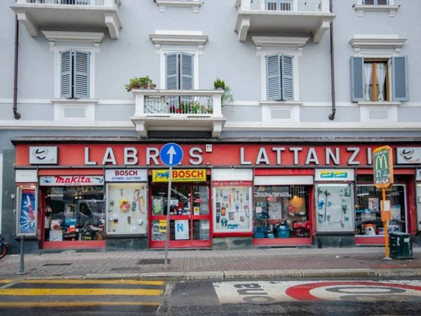 negozio in vendita a Milano