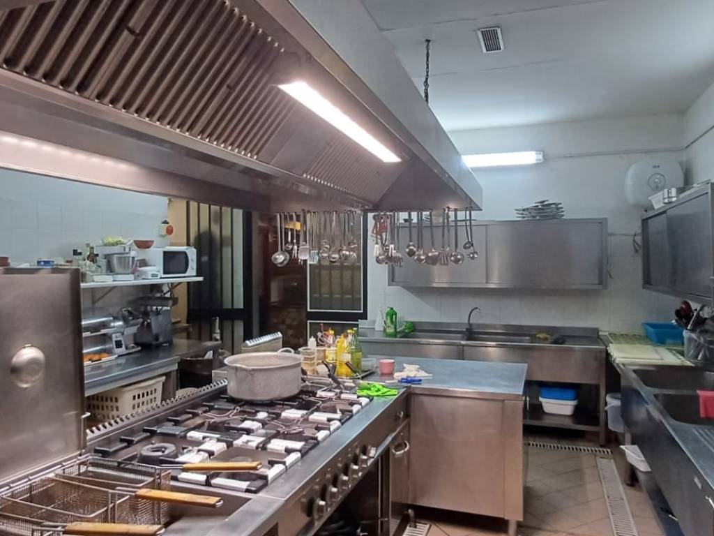 negozio in vendita a Milano in zona Bicocca