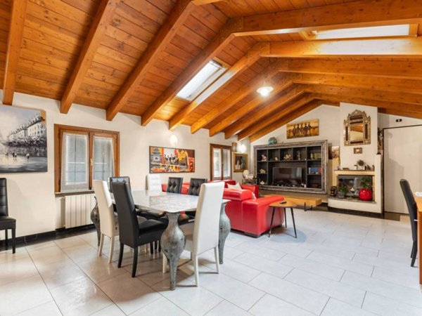 appartamento in vendita a Milano in zona Isola