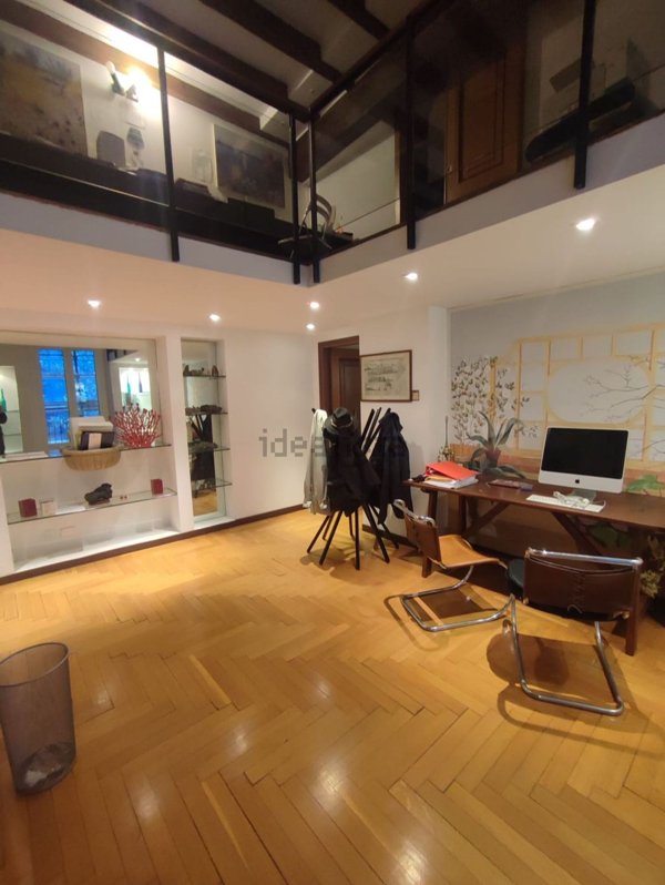 ufficio in vendita a Milano in zona Centro Storico