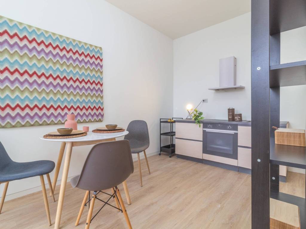 appartamento in vendita a Milano in zona Vigentino