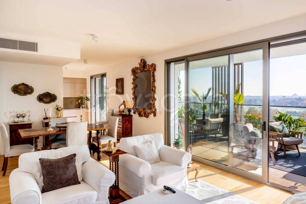 appartamento in vendita a Milano in zona Gallaratese