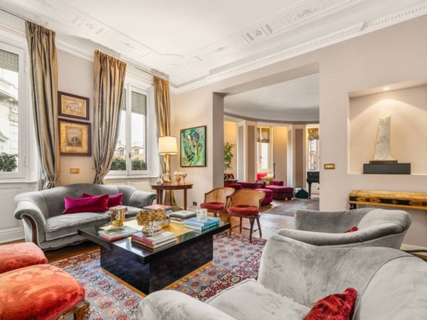 appartamento in vendita a Milano in zona Isola