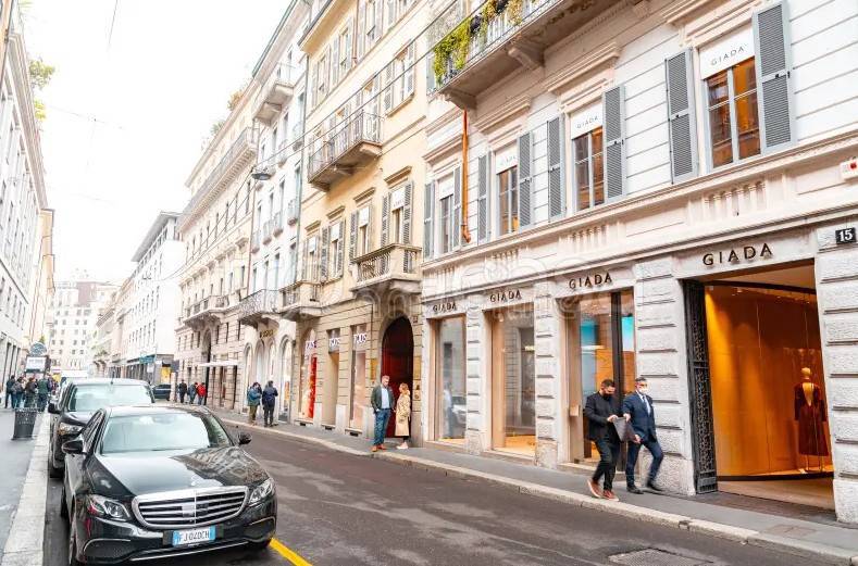 negozio in vendita a Milano
