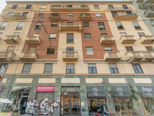 appartamento in vendita a Milano in zona Porta Ticinese